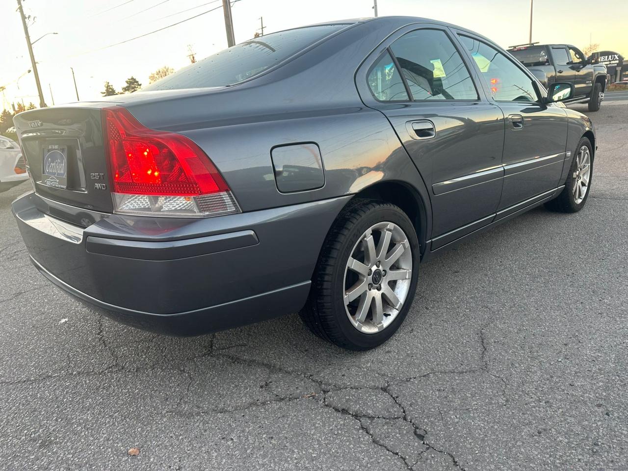 2006 Volvo S60 2.5T CERTIFIED WITH 3 YEARS WARRANTY INCLUDED. Photo4