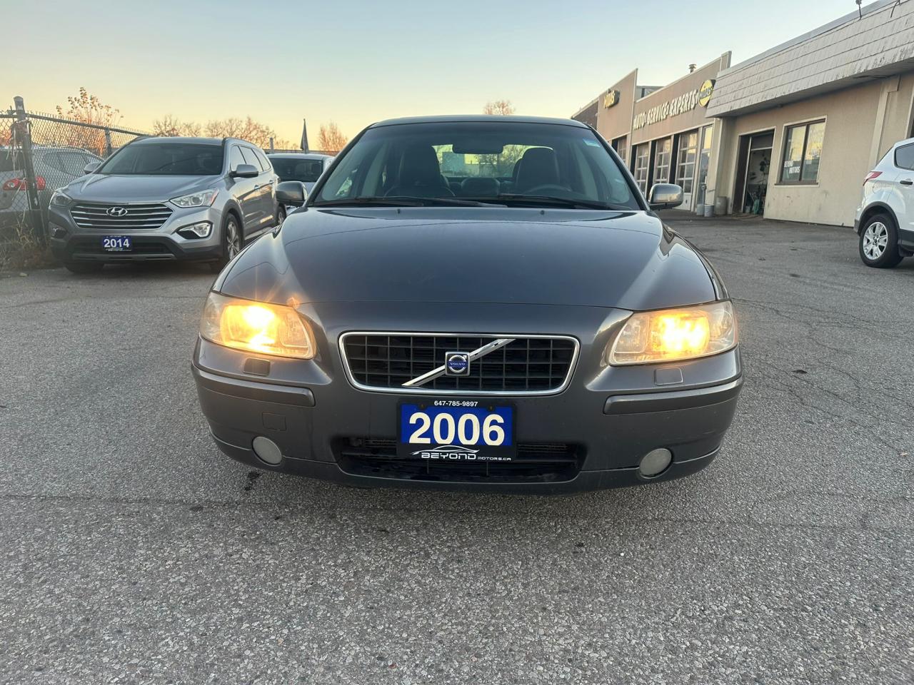 Used 2006 Volvo S60 2.5T CERTIFIED WITH 3 YEARS WARRANTY INCLUDED. for sale in Woodbridge, ON