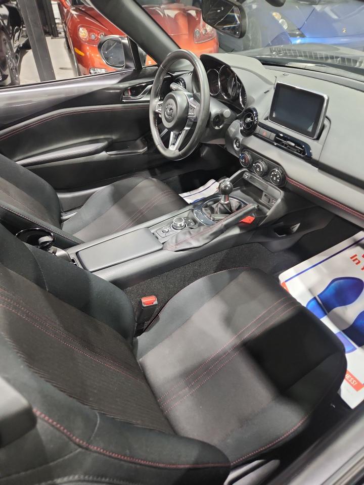 2017 Mazda Miata MX-5 GS - Photo #12