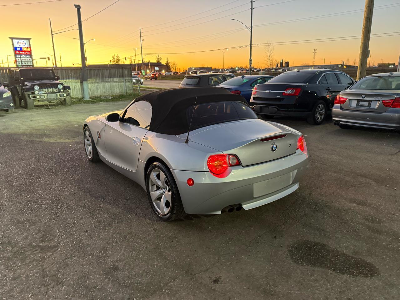 2003 BMW Z4 2.5i, RUST FREE, CONVERTIBLE, MANUAL, CERTIFIED - Photo #3