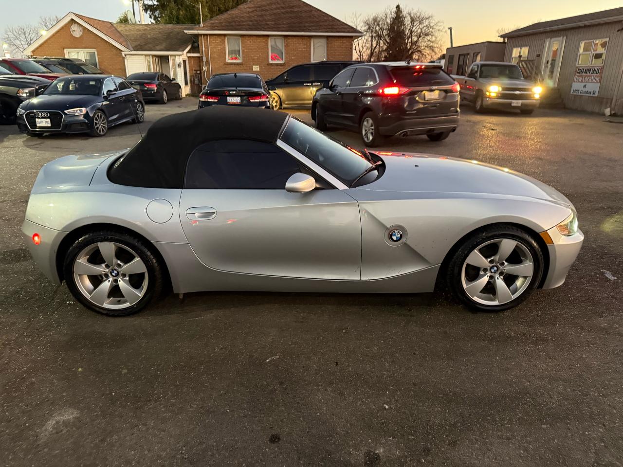 2003 BMW Z4 2.5i, RUST FREE, CONVERTIBLE, MANUAL, CERTIFIED - Photo #6