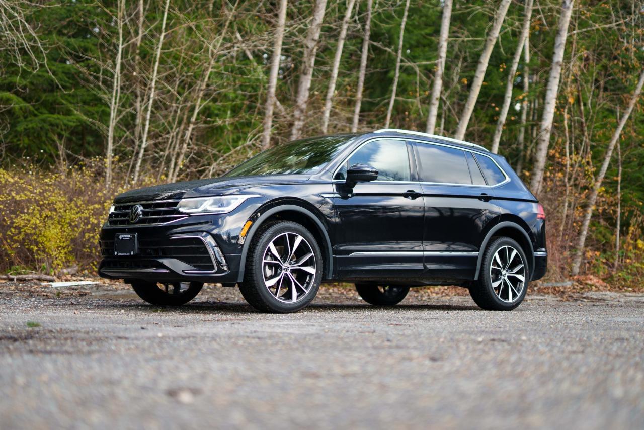 Used 2024 Volkswagen Tiguan Highline R-line for sale in Surrey, BC