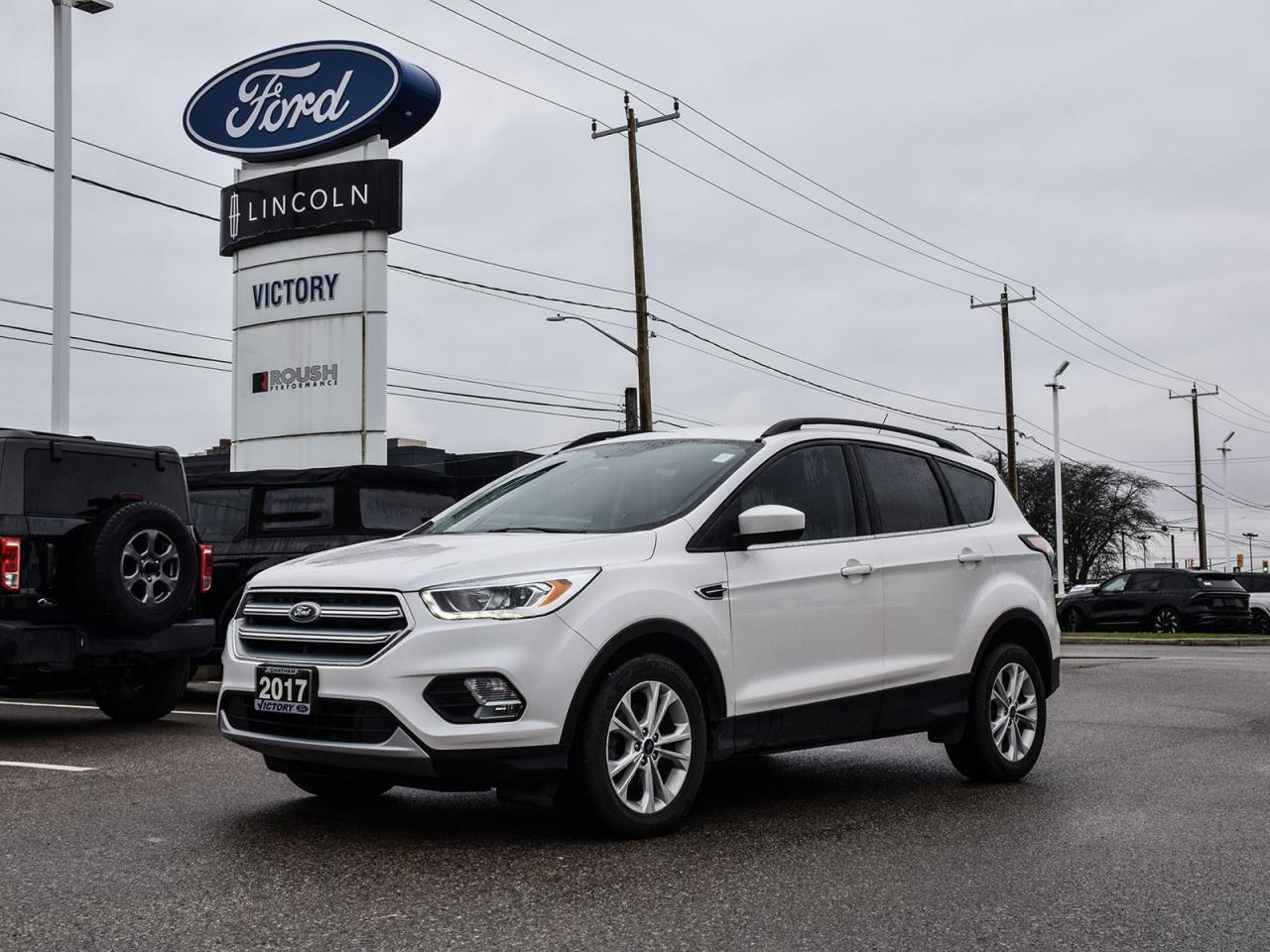 Used 2017 Ford Escape SE Navigation | Heated Seats | Dual Climate | for sale in Chatham, ON