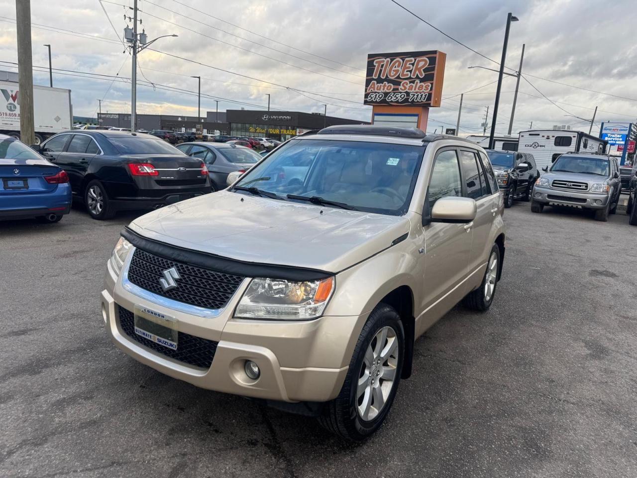 2009 Suzuki Grand Vitara Luxury, LOADED, DRIVES GREAT, CERTIFIED