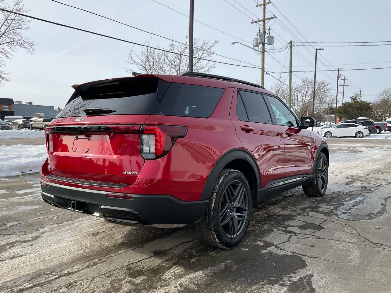 2025 Ford Explorer ST-Line Photo5