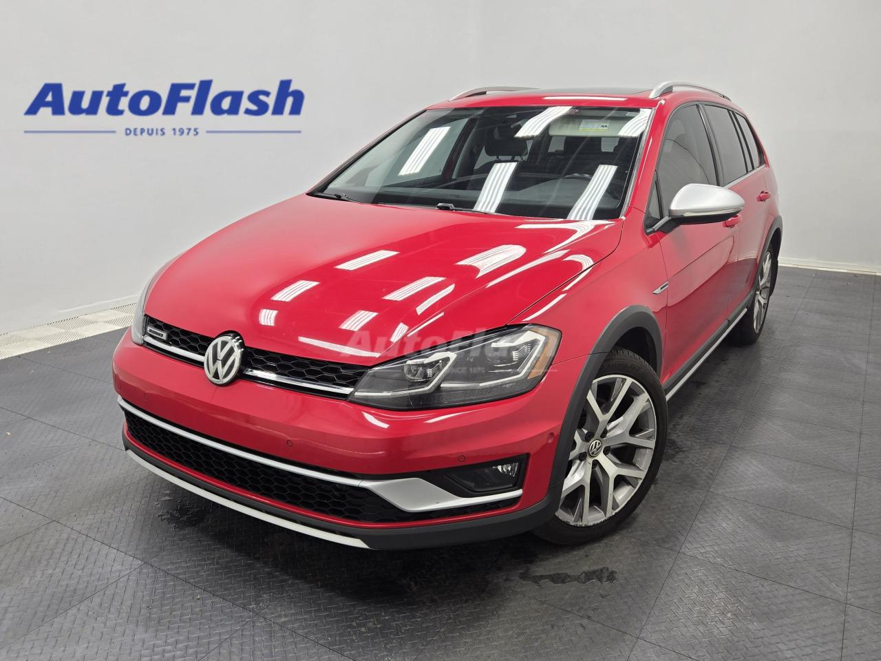 Used 2018 Volkswagen Golf Alltrack ALLTRACK, CUIR, NAVI, TOIT-PANO, BLUETOOTH for sale in Saint-Hubert, QC