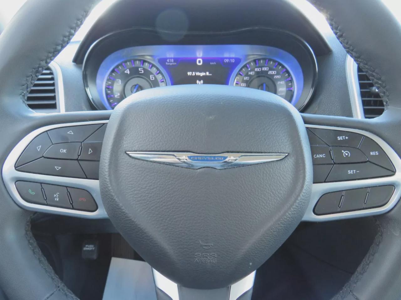 2022 Chrysler 300 Touring L (**ALLOY RIMS**LEATHER**NAVIGATION**REMOTE START**POWER SEATS**HEATED SEATS**REVERSE CAMERA**DIGITAL TOUCHSCREEN**CRUISE CONTROL**BLUETOOTH**DUAL CLIMATE CONTROL**PUSH BUTTON START**) Photo