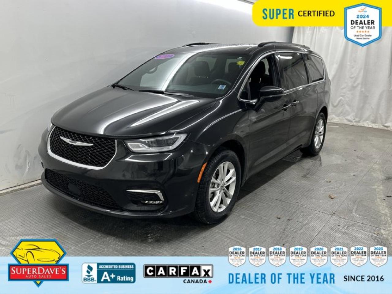 Used 2022 Chrysler Pacifica Touring for sale in Dartmouth, NS