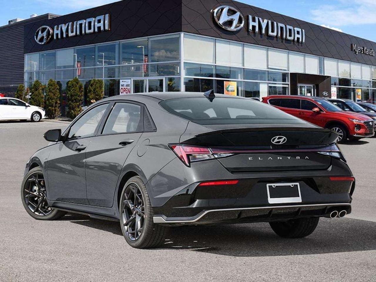 2025 Hyundai Elantra N Line Ultimate DCT Photo3