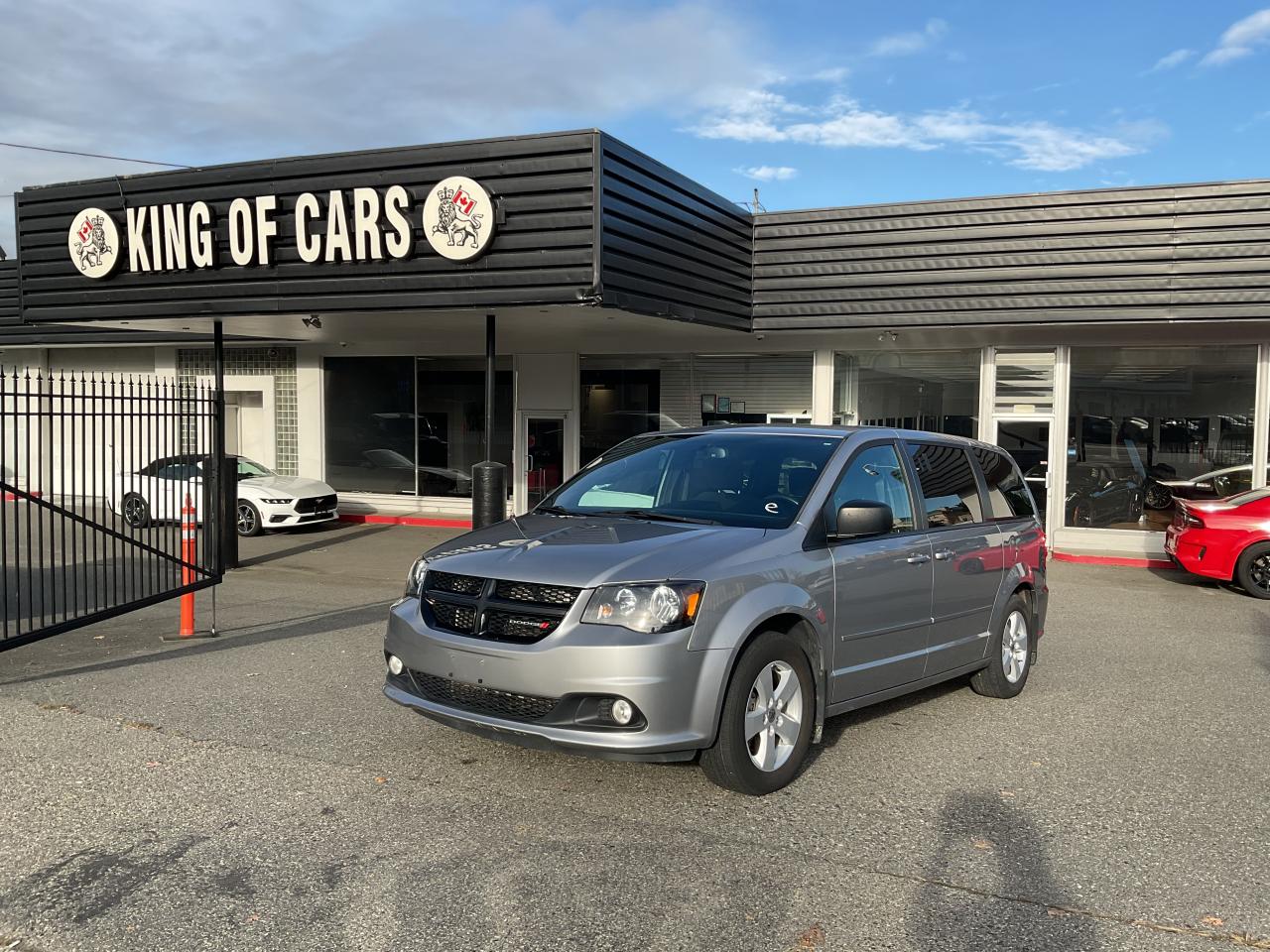 Used 2017 Dodge Grand Caravan SXT for sale in Langley, BC