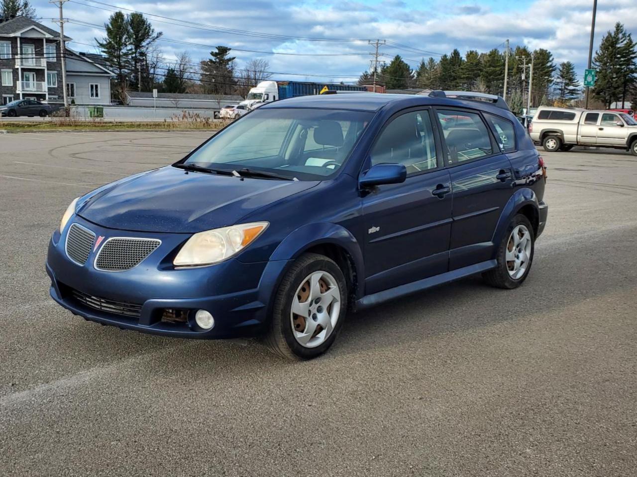 Used 2008 Pontiac Vibe Hatchback for sale in Sainte Sophie, QC