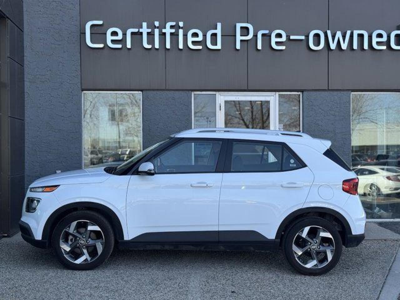 Used 2022 Hyundai Venue TREND w/ SUNROOF / AUTOMATIC for sale in Calgary, AB