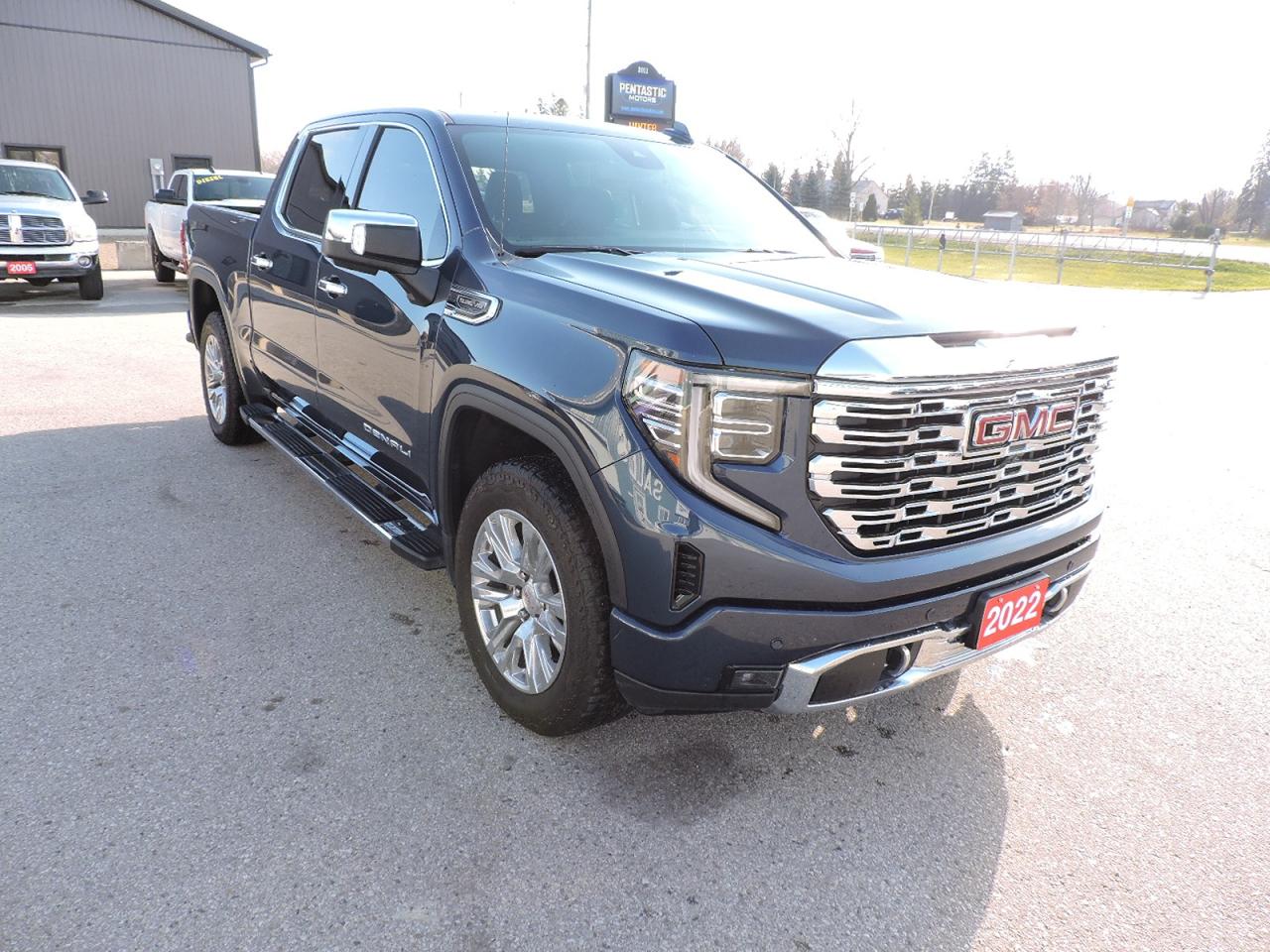 Used 2022 GMC Sierra 1500 Denali 5.3L 4X4 Sunroof Loaded 1-Owner 37000 KMS for sale in Gorrie, ON