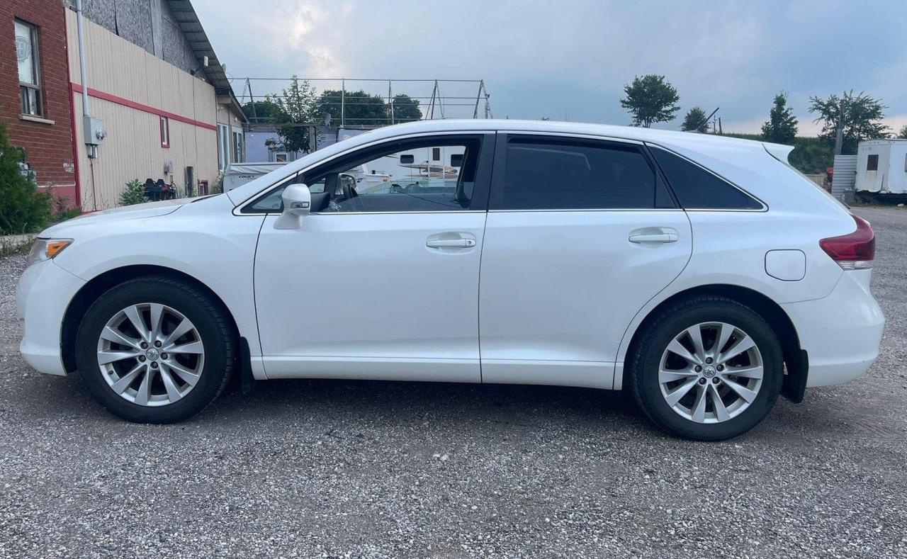 2016 Toyota Venza 4DR WGN Photo2