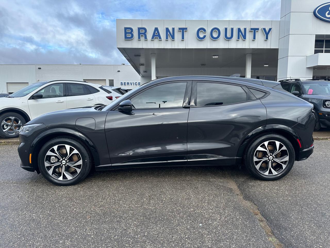 2022 Ford Mustang Mach-E Premium Photo