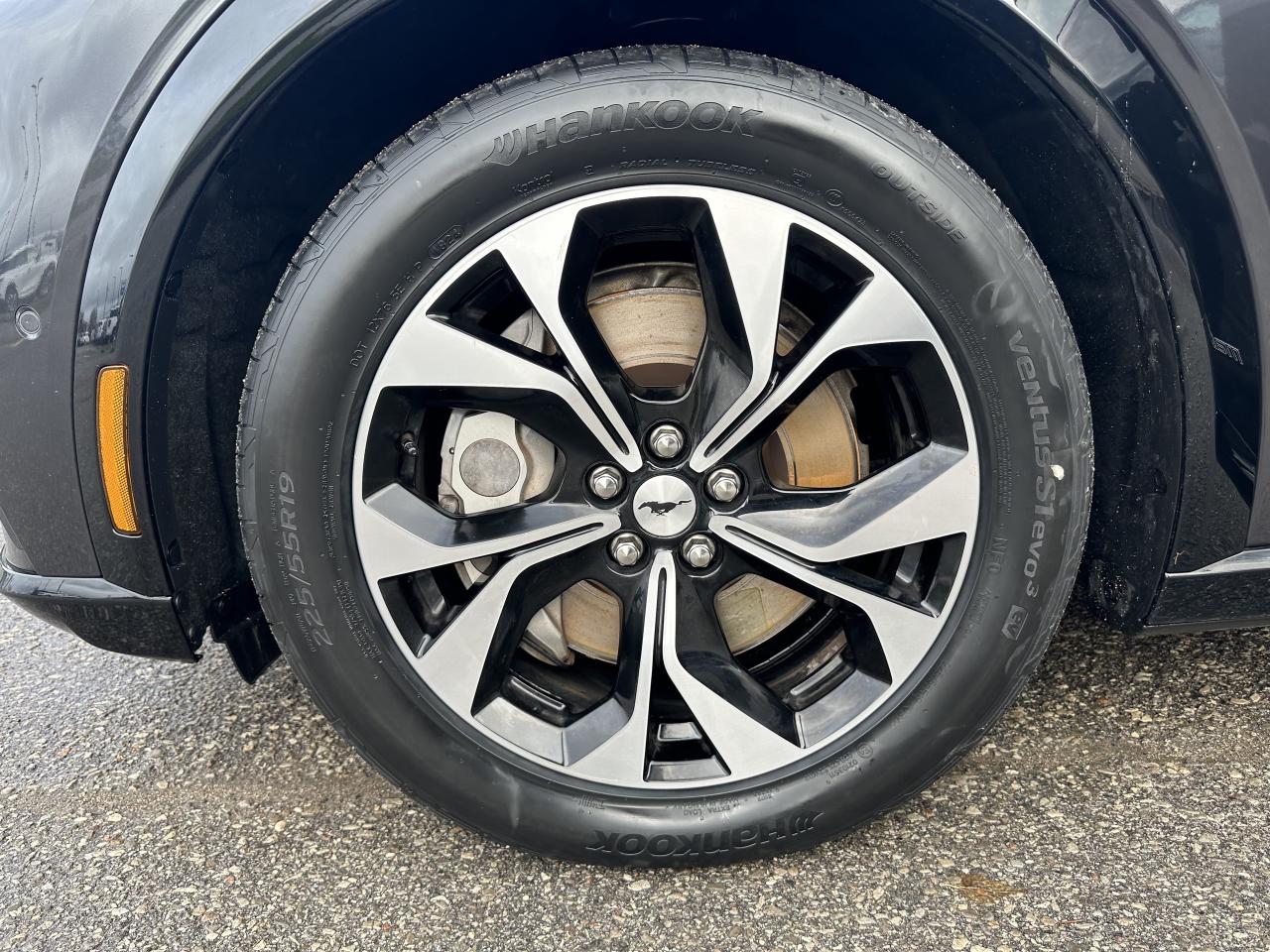 2022 Ford Mustang Mach-E Premium Photo