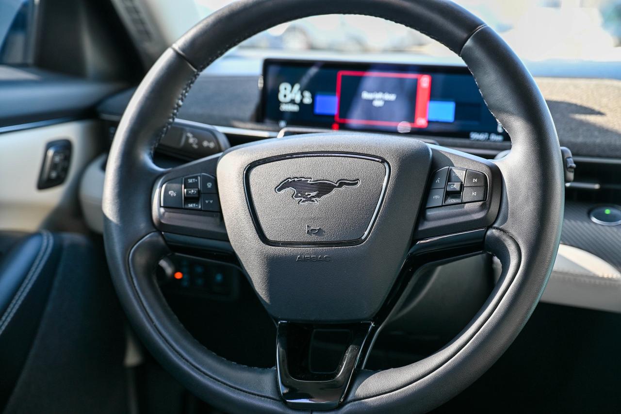 2022 Ford Mustang Mach-E CLEAN CAR FAX | LOW KM | LEATHER | REMOTE START Photo