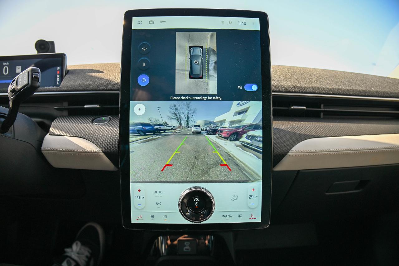 2022 Ford Mustang Mach-E CLEAN CAR FAX | LOW KM | LEATHER | REMOTE START Photo