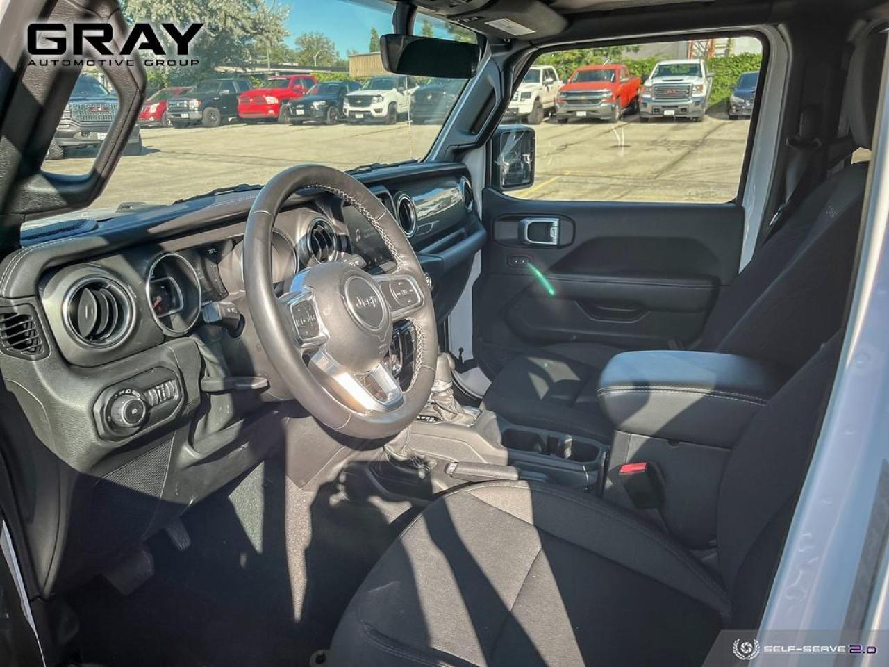 2021 Jeep Wrangler Unlimited Sahara 4X4 - Photo #9