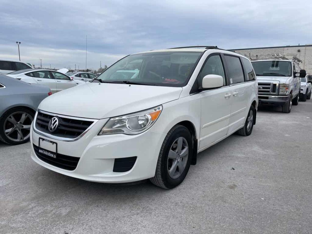 Used 2009 Volkswagen Routan SE for sale in Innisfil, ON