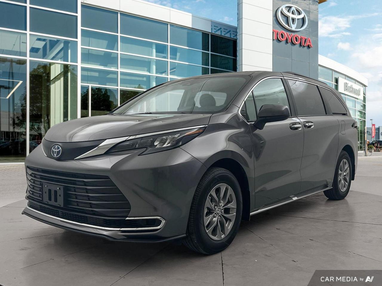 Used 2024 Toyota Sienna XLE Moonroof | EV Mode | Heated Seats for sale in Winnipeg, MB