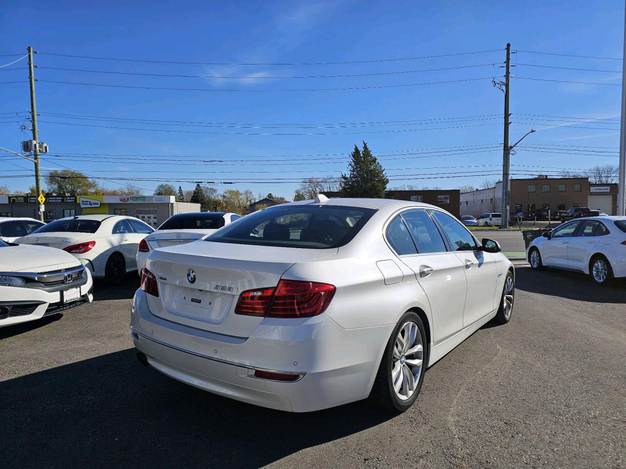 2016 BMW 5 Series 4dr Sdn 528i xDrive AWD - Photo #7