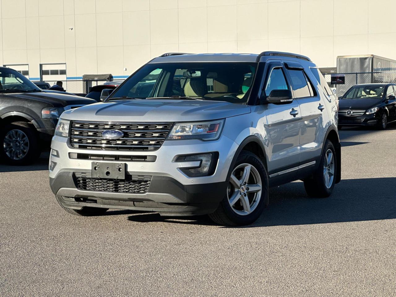 Used 2016 Ford Explorer XLT 4WD | 7 PASSENGER | BACKUP CAM | $0 DOWN for sale in Calgary, AB