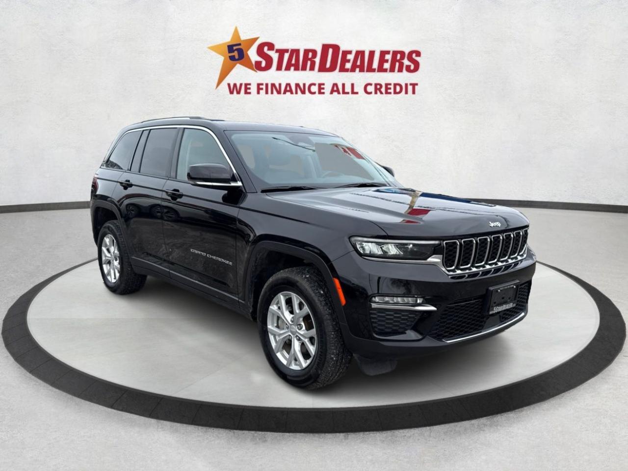 Used 2023 Jeep Grand Cherokee Limited NAV LEATHER FULLY LOADED MINT WE FINANCE for sale in London, ON