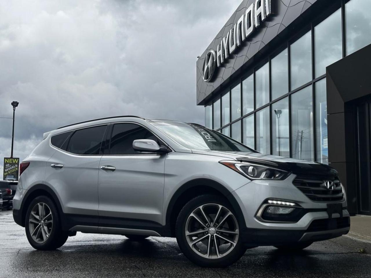 Used 2017 Hyundai Santa Fe Sport 2.0T Ultimate  HEATED AND COOLED LEATHER SEATS for sale in Midland, ON