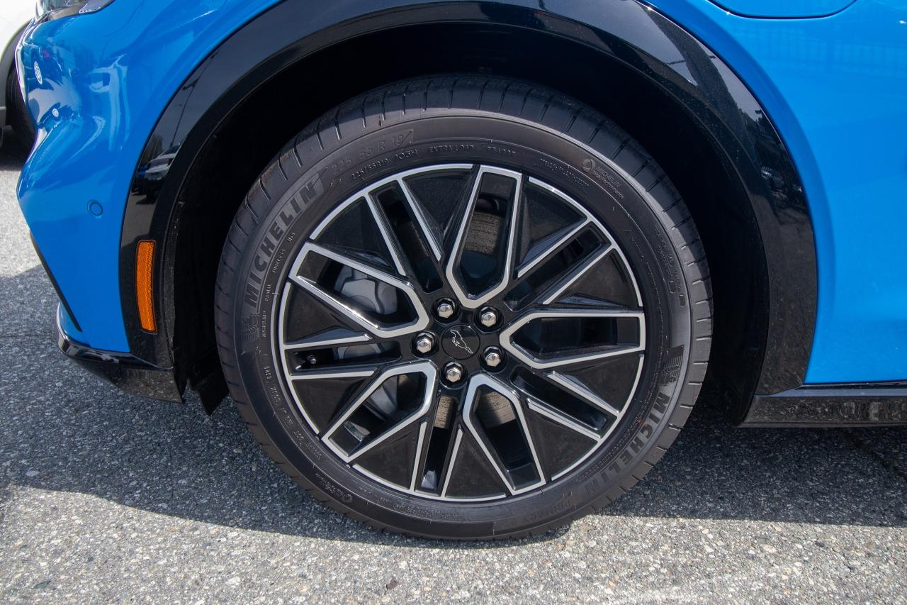 2024 Ford Mustang Mach-E Premium RWD Standard Range Photo5
