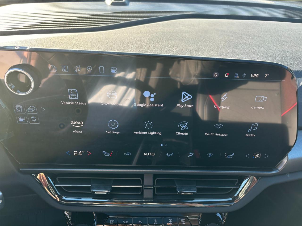 2025 Chevrolet Equinox EV 2025 Chevrolet Equinox EV RS AWD Photo