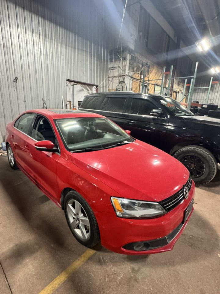 Used 2014 Volkswagen Jetta SE *LOCAL* *LOW MILEAGE* *CLEAN TITLE* for sale in Winnipeg, MB