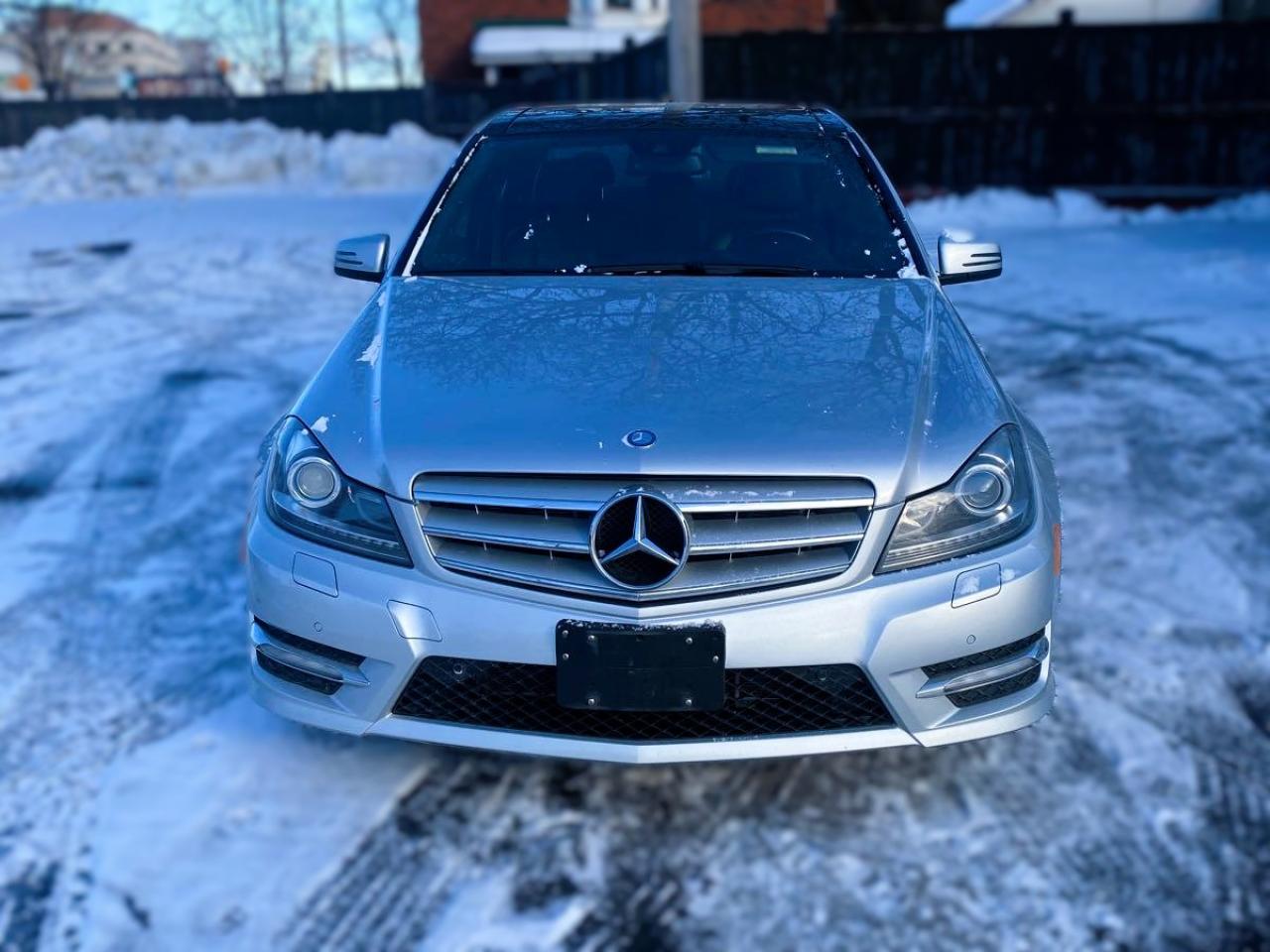 2012 Mercedes-Benz C 300 4matic AWD Nav Rev Cam Pano Sun Photo2