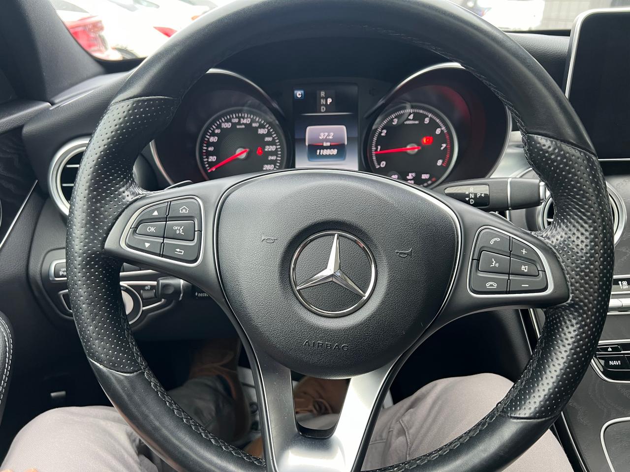 2018 Mercedes-Benz C300 C300 4MATIC EASY APPROVAL - Photo #15
