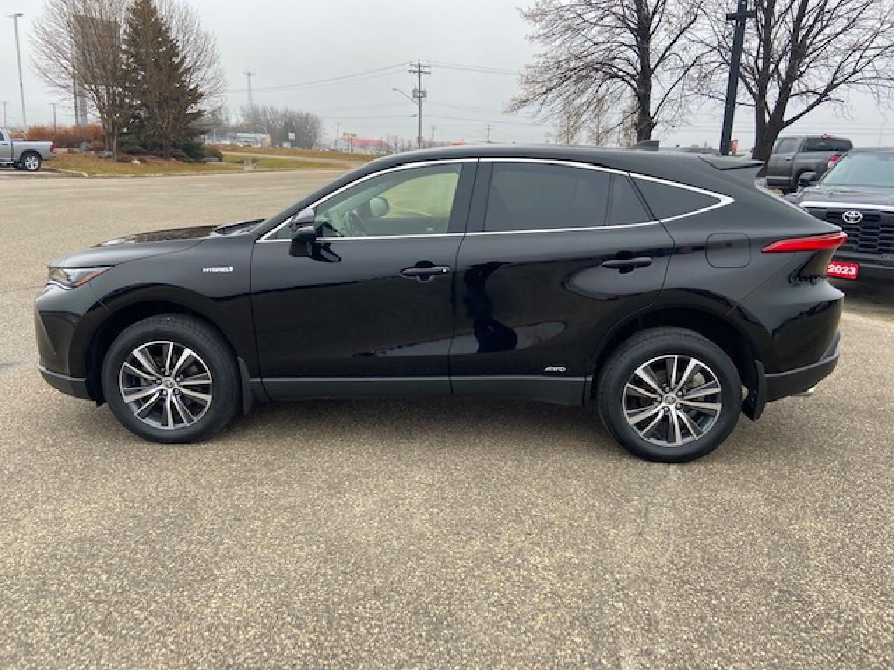 Used 2021 Toyota Venza LE for sale in Portage la Prairie, MB