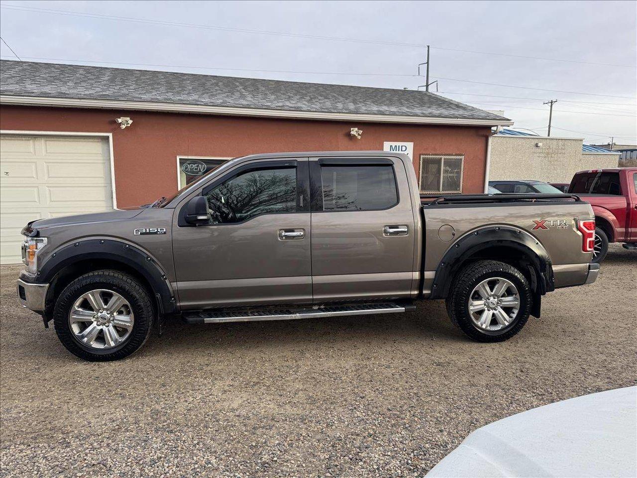 Used 2020 Ford F-150 XLT CREW 4 X 4 5.0L for sale in Saskatoon, SK