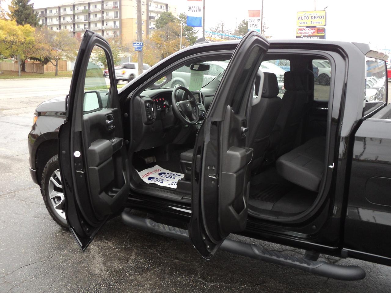 2022 Chevrolet Silverado 1500 Custom DoubleCab 4x4 2.7L4cyl 6'7"Box BackUpCam - Photo #10