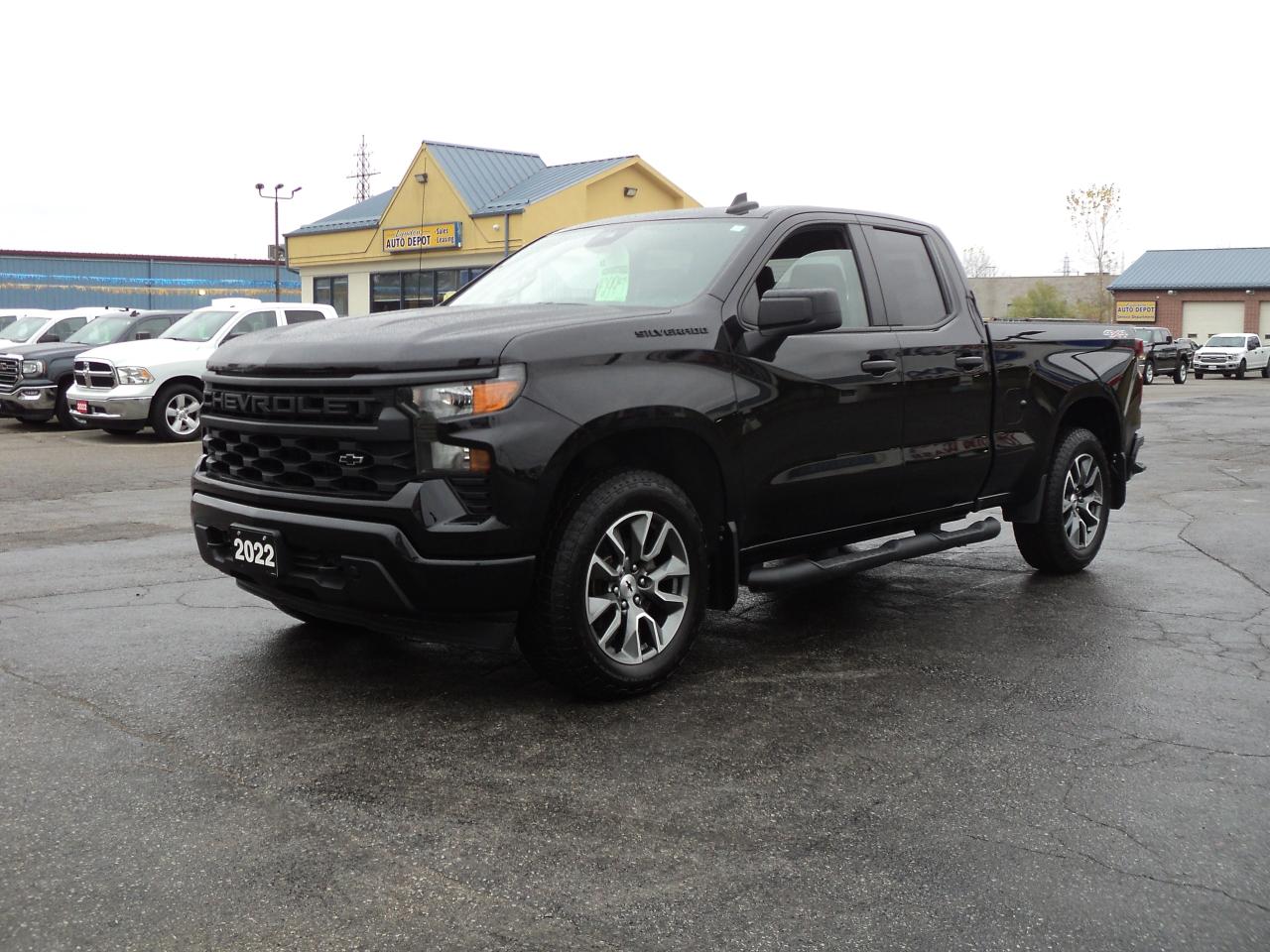 2022 Chevrolet Silverado 1500 Custom DoubleCab 4x4 2.7L4cyl 6'7"Box BackUpCam - Photo #2