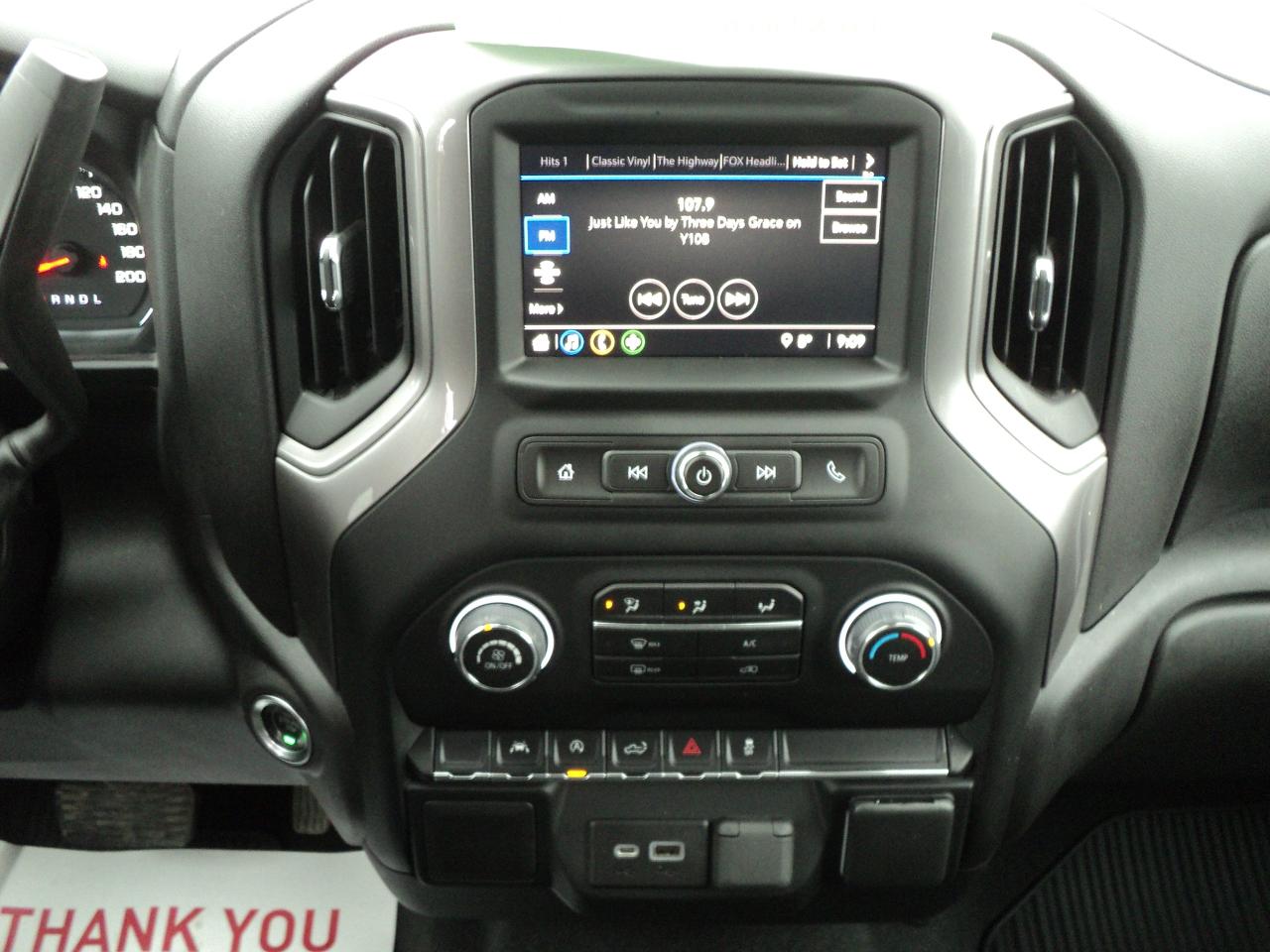 2022 Chevrolet Silverado 1500 Custom DoubleCab 4x4 2.7L4cyl 6'7"Box BackUpCam - Photo #17