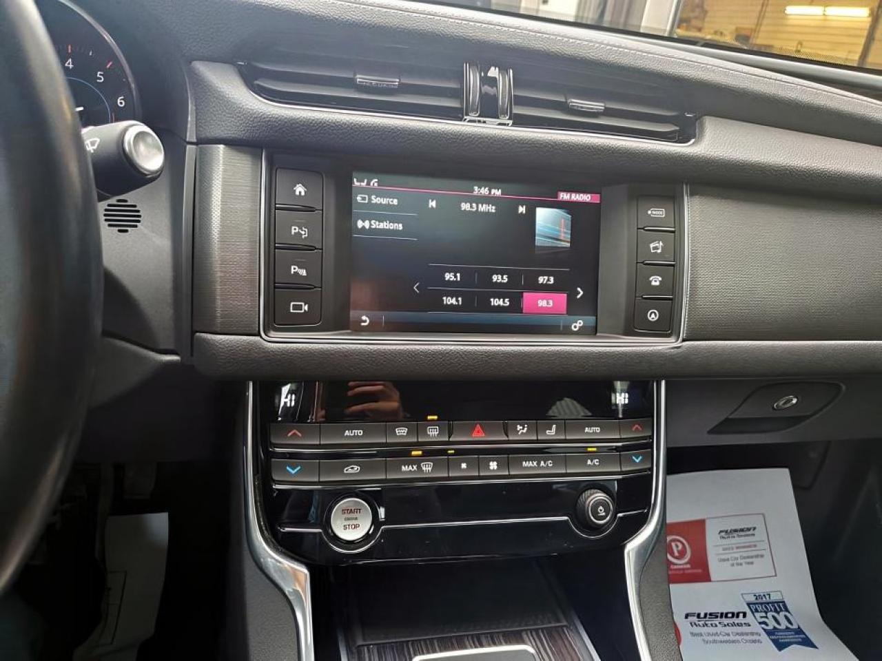 2016 Jaguar XF S-AWD-380HP-LEATHER-SUNROOF-NAVIGATION-HEATED SEAT - Photo #8