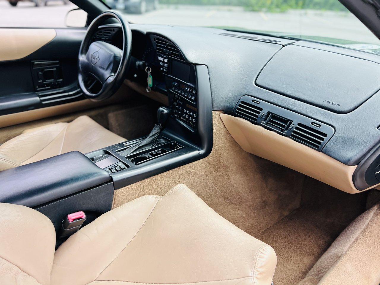 1995 Chevrolet Corvette Convertible **POLO GREEN** - Photo #21