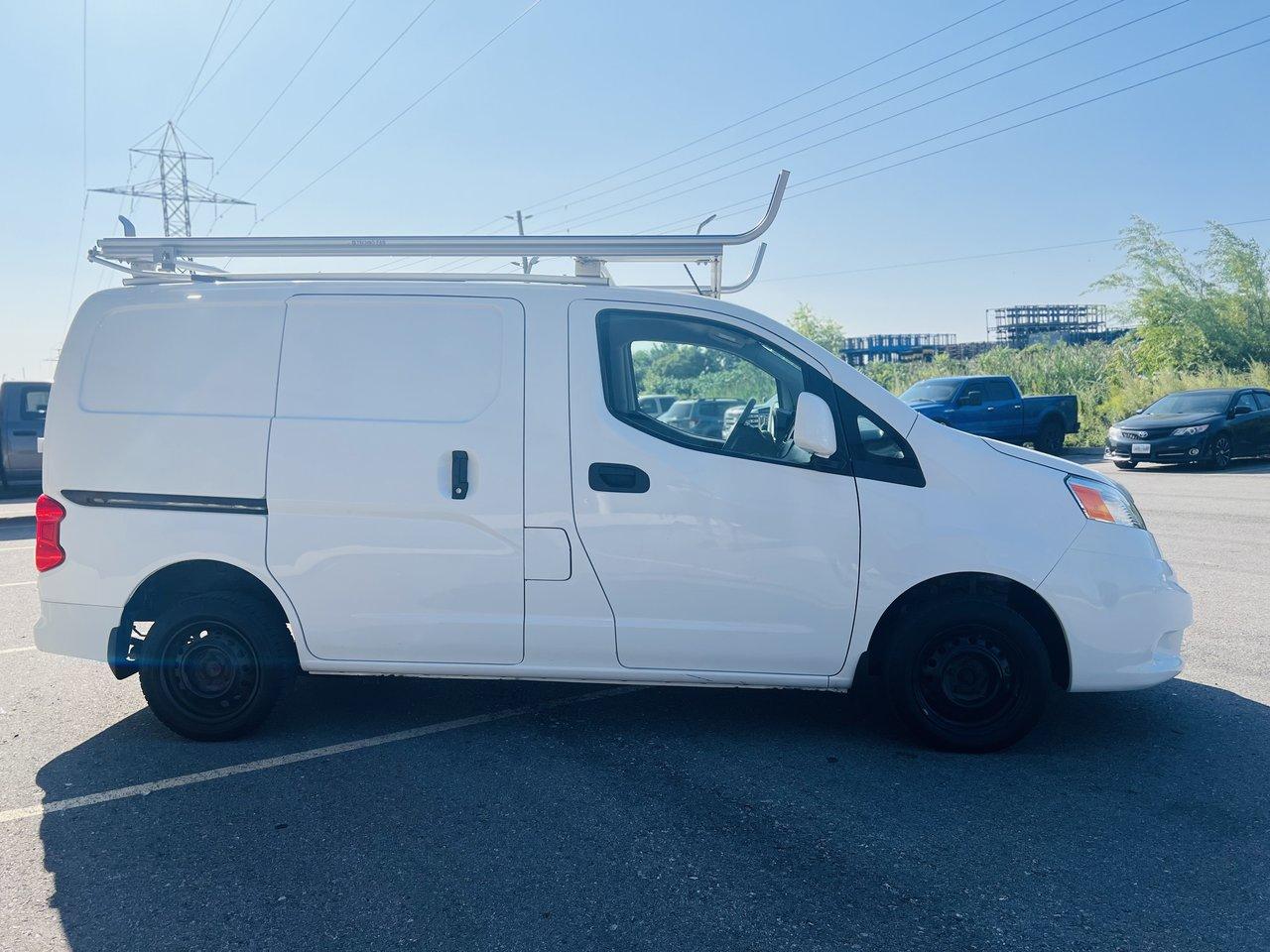 2019 Nissan NV200 Compact Cargo S **LADDER RACKS** - Photo #4