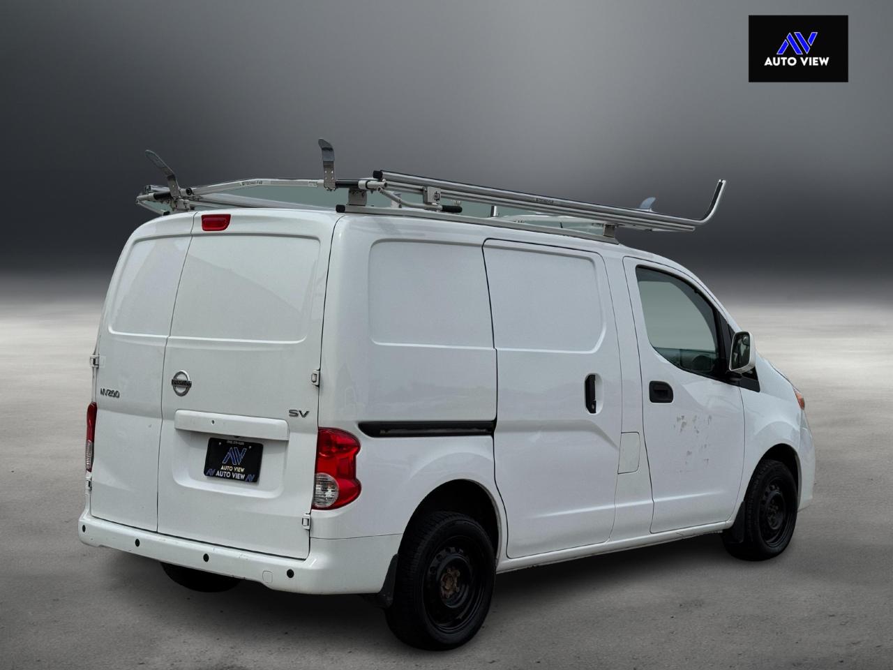 2020 Nissan NV200 Compact Cargo S **LADDER RACKS** - Photo #5