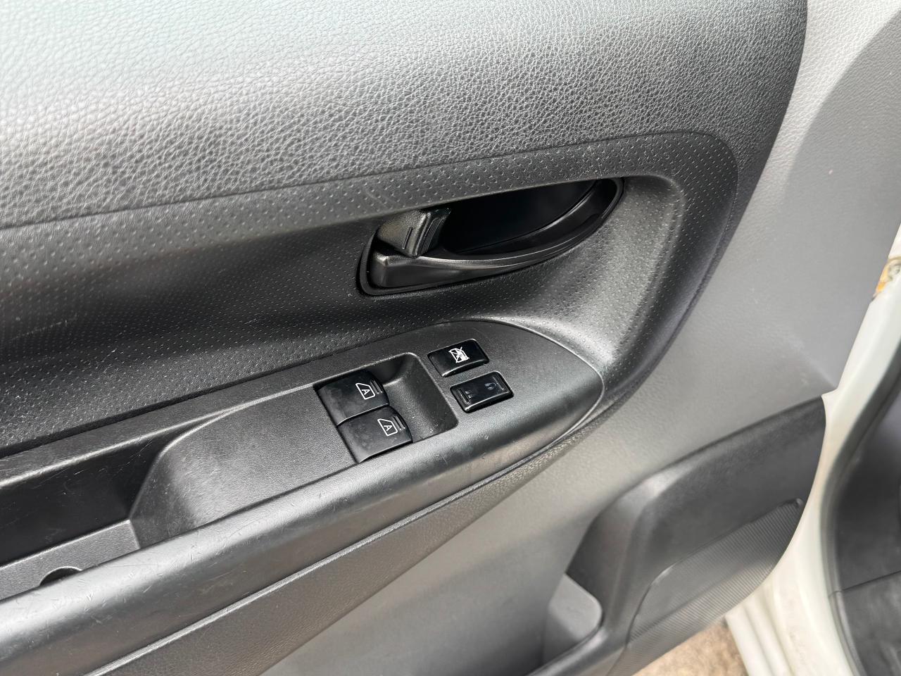 2020 Nissan NV200 Compact Cargo S **LADDER RACKS** - Photo #19