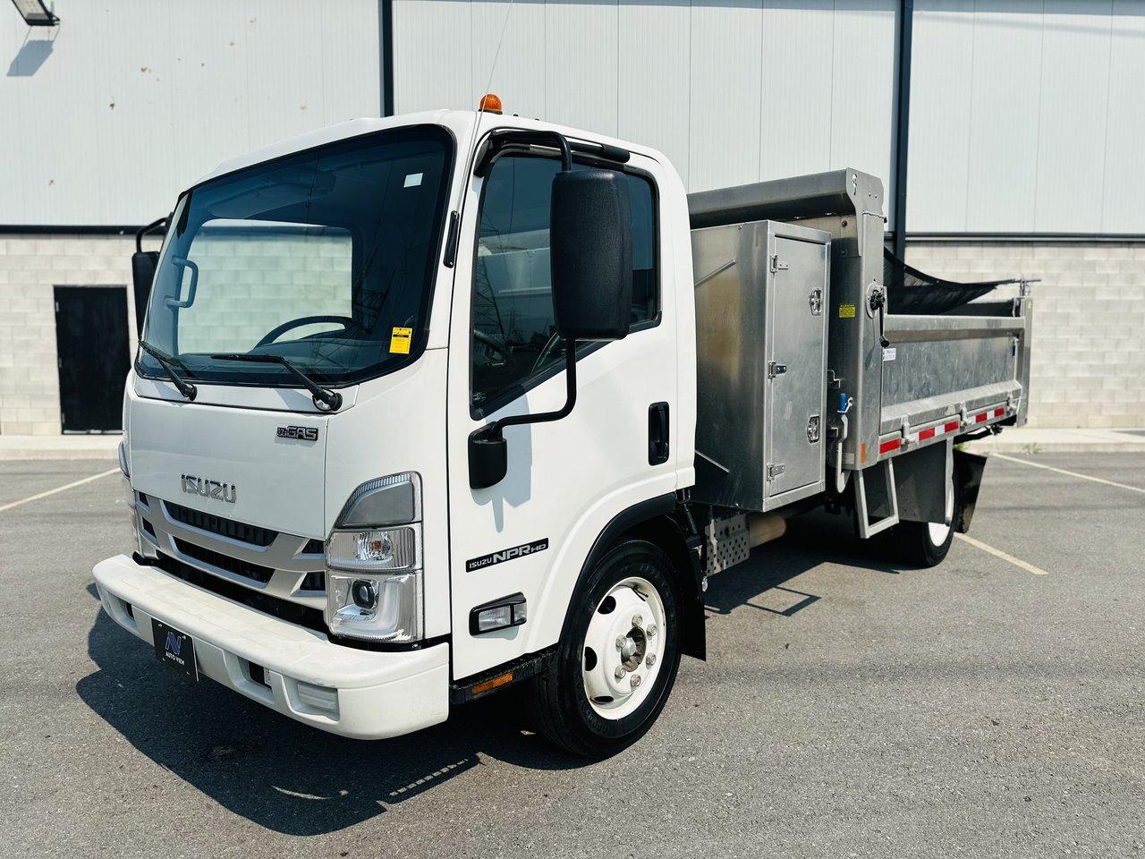 Used 2023 Isuzu Other NPR HD for sale in Stoney Creek, ON