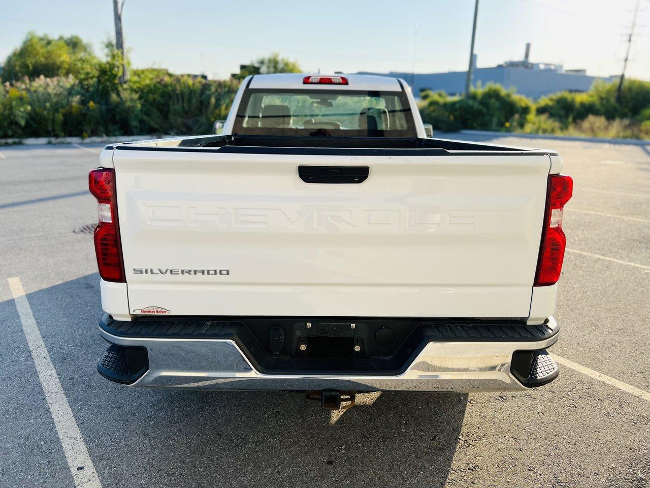 2021 Chevrolet Silverado 1500 2WD Reg Cab 140" **8 FOOT BOX** Photo4