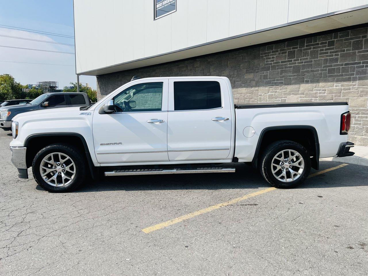 2017 GMC Sierra 1500 SLT **FULLY LOADED MODEL** - Photo #9