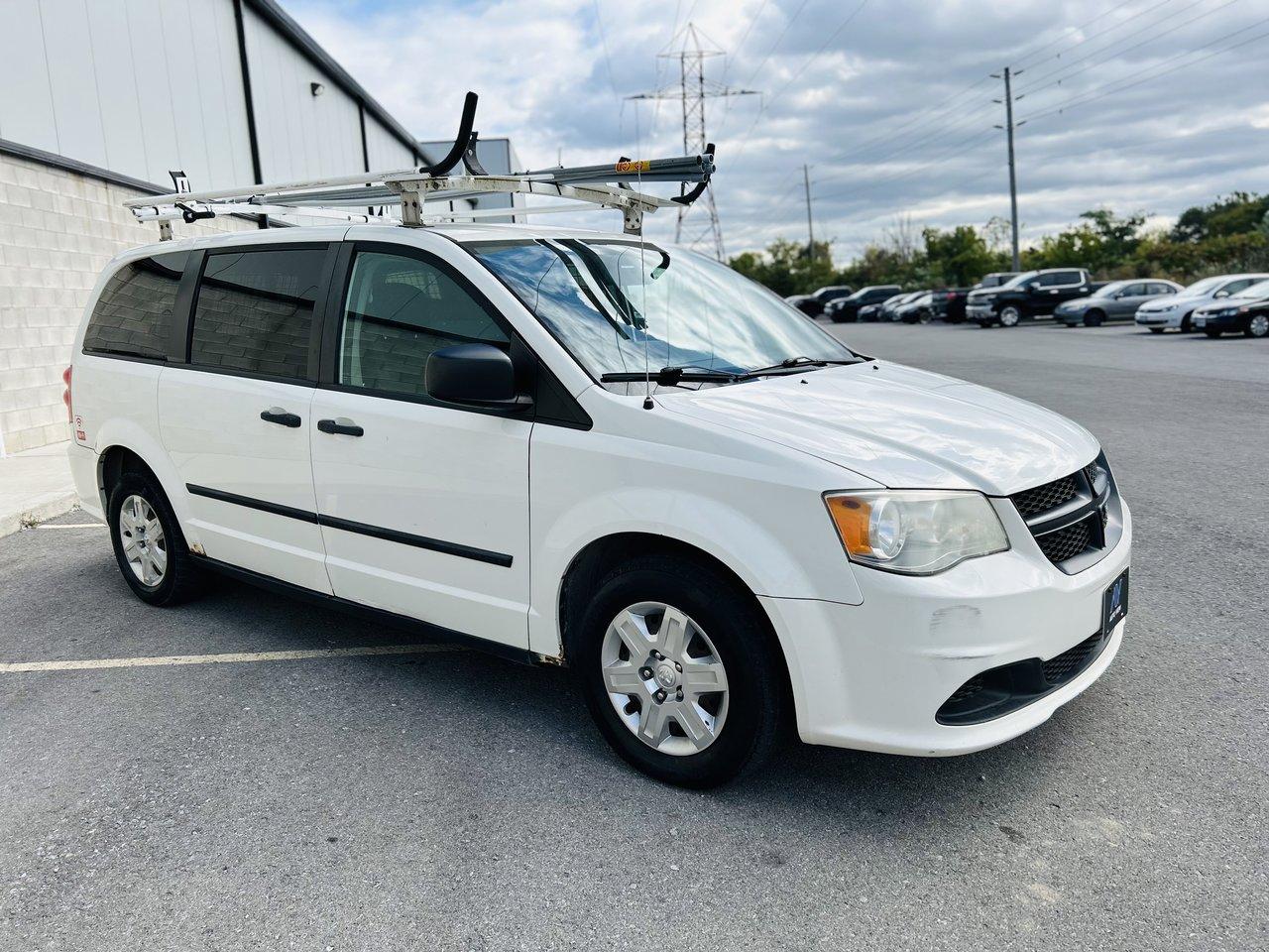 2012 RAM Cargo Van **CLEAN CARFAX** - Photo #3