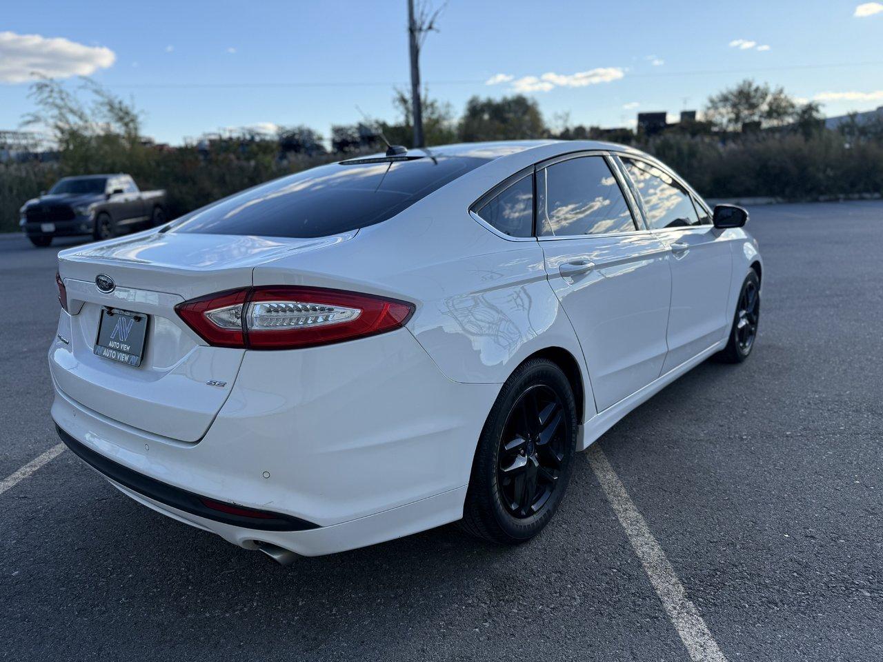 2016 Ford Fusion SE **COMES WITH WINTER TIRES** - Photo #5