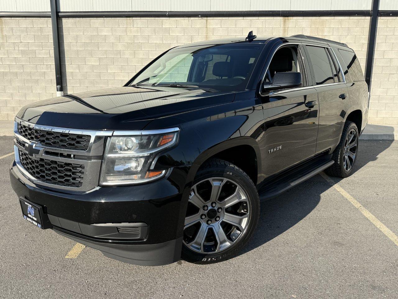 2018 Chevrolet Tahoe LS **8 PASSENGER**